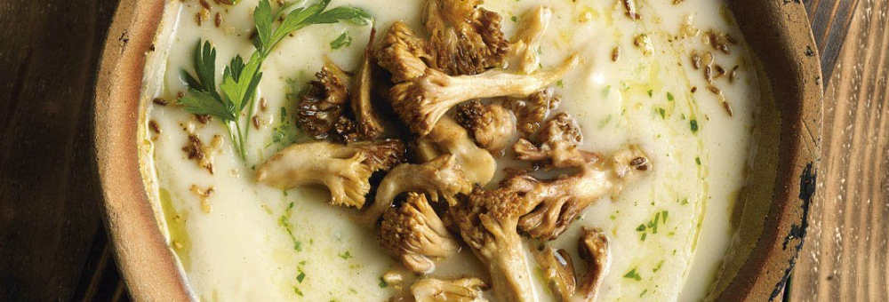 Crema de coliflor i porro amb bolets, una recepta per als dies freds